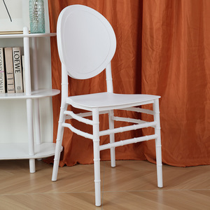Chaise de banquet empilable en plastique durable à dossier haut pour les mariages en plein air, les événements, les fêtes, l'utilisation dans le salon - Product Image 3