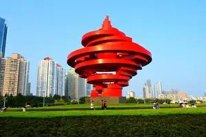Escultura em aço inoxidável decorativa quadrada redonda abstrata grande e criativa de cone vermelho personalizado de fábrica