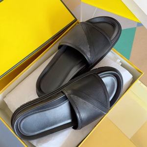 Chaussons tendance 2025 en cuir véritable pour hommes et femmes, chaussures décontractées antidérapantes et respirantes, style plage et marche en extérieur - Product Image 2