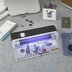 Detector de billetes portátil UV DC-01 de 395nm, alimentado por batería, verificador de dinero falsificado para cajeros de tiendas y bancos. - Product Image 2