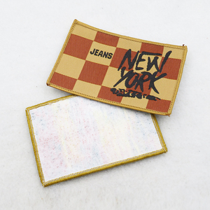 Parches tejidos personalizados de fábrica para chaquetas, insignias tejidas para el pecho con logotipo de marca de ropa, para coser en prendas. - Product Image 3