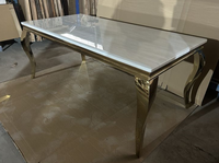 Table à manger moderne et extensible en céramique, table de salle à manger de luxe en pierre frittée avec pieds en métal pour la maison
