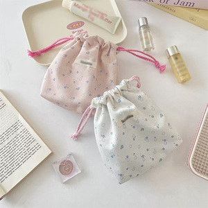 Bolsa de Almacenamiento Portátil con Diseño Floral a Prueba de Polvo - Product Image 2