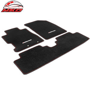 พรมปูพื้นสำหรับฮอนด้า ซีวิค 4 ประตู 01-05 3 ชิ้น พร้อมโลโก้ EM2 และเย็บด้ายสีแดง กำมะหยี่สีดำ - Product Image 2