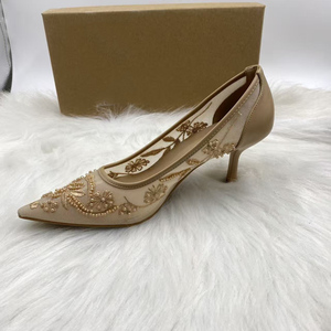 Eleganti <span class=keywords><strong>Scarpe</strong></span> da Sposa <span class=keywords><strong>con</strong></span> <span class=keywords><strong>Tacco</strong></span> Alto Ricamate <span class=keywords><strong>con</strong></span> Perle, in Tessuto a Rete Premium, Punta Affusolata e <span class=keywords><strong>Tacco</strong></span> a Spillo per Donne - Product Image 4