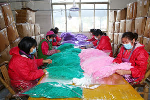 ขนนกกระจอกเทศธรรมชาติขนาด30-35ซม. สำหรับงานปาร์ตี้เทศกาลบ้านงานแต่งงานแจกันประดับต้นคริสต์มาสงานฝีมือดอกไม้ DIY - Product Image 5