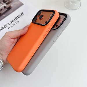 Coque de téléphone S132 tendance en silicone liquide antidérapant pour iPhone 17 18 Pro Max, antichoc, compatible avec la charge magnétique sans fil - Product Image 3