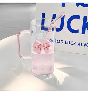 Offre Spéciale – Tasse à Eau Écologique en Verre Borosilicate de 400 ml avec Nœud Décoratif, Paille et Poignée – Qualité Supérieure - Product Image 2