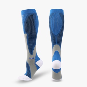 Chaussettes de Compression de sport professionnelles pour les <span class=keywords><strong>coureurs</strong></span> masculins féminins Marathon Fitness corde à sauter Long baril respirant confortable - Product Image 4