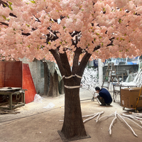 Maßgeschneiderter Großer Kirschbaum Künstlicher Baum 3m 4m 5m 6m Seide Rote Baumschirm-Form Sakura Für Esszimmer-Dekoration Bogenkunst