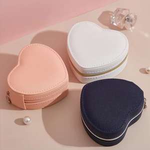 Mini Caja Organizadora de Joyas en Forma de Corazón, Estuche de Viaje de Cuero PU con Logotipo Personalizado para Anillos y Pendientes de Mujer - Product Image 5