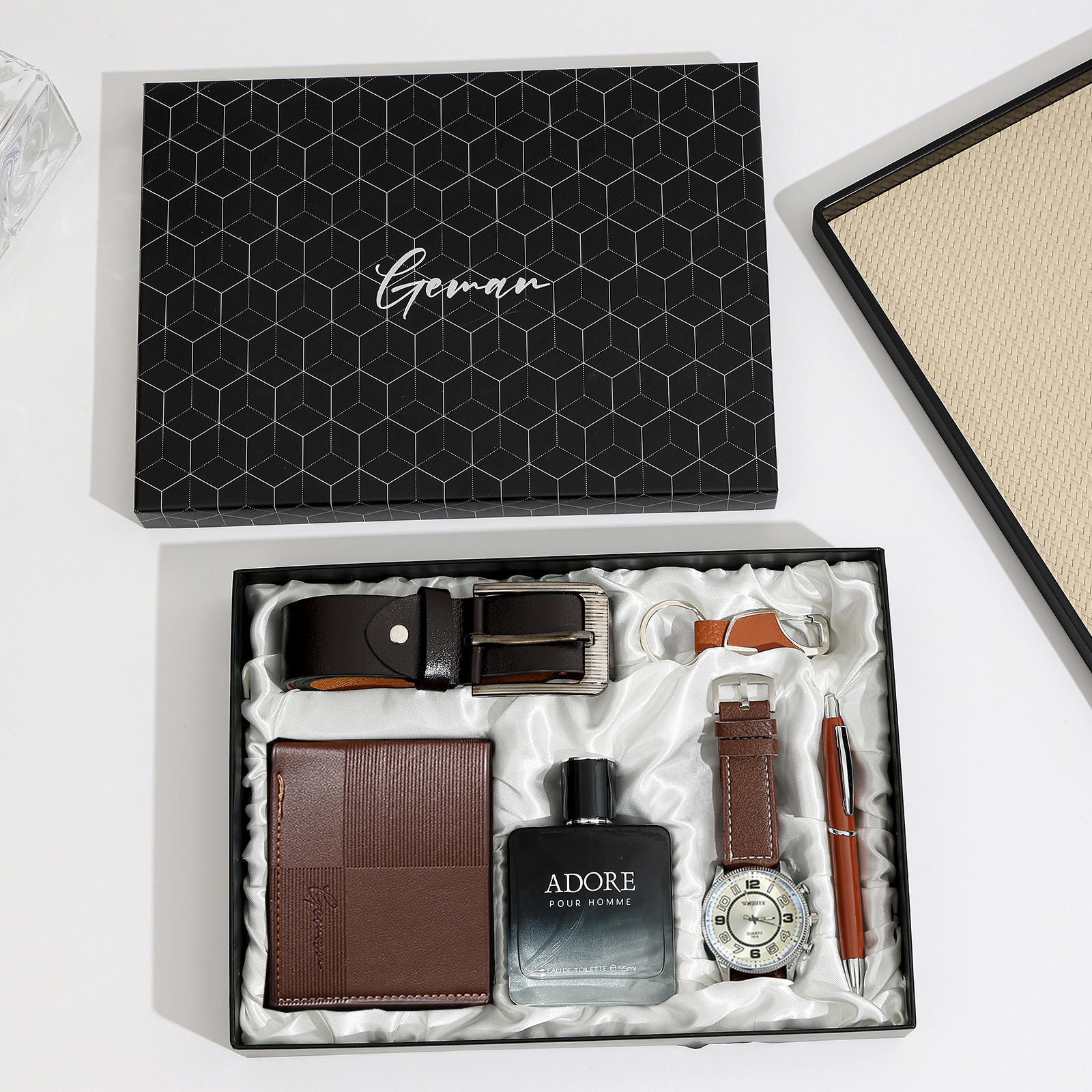 Cintura marrone-portachiavi-portafoglio-profumo-orologio-penna-confezione regalo