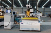 Máquinas de sierra para carpintería de precisión, router CNC de cinco ejes 1330 con hoja de sierra, mesa de trabajo personalizada M-Shine CNC JINAN