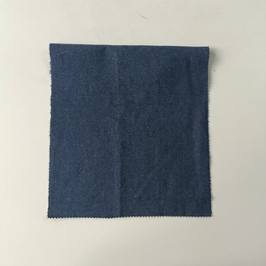 Tissu en coton et lin écologique teint pour hauts et jupes, poids moyen et toucher doux et agréable pour la peau - Product Image 1