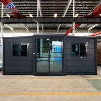 Maison conteneur modulaire préfabriquée moderne à double aile, avec porte coulissante en verre, pour jardin, cour arrière, studio d'accueil, en acier extensible