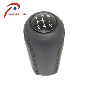 MAZDA M3 BK BL 5 CR CW 6 II <span class=keywords><strong>GH</strong></span>, cubierta de cuero negro para 5/6 velocidades, para coser a mano, perilla de palanca de cambios - Product Image 4