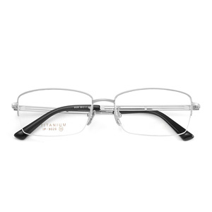 Monturas de Gafas Rectangulares Semi-Rimless de Titanio para Hombre 9026 Ligeras con Recubrimiento IP Origen Danyang - Product Image 1