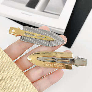 Pince à cheveux en métal style coréen 6,5 cm couleur or pour usage quotidien, pince latérale pour femme, couleur unie, accessoire capillaire de haute qualité - Product Image 2