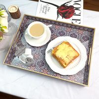 Ensemble de plateaux de rangement décoratifs rectangulaires, plateaux de service ethniques vintage multi-usages avec bordure dorée et poignées découpées