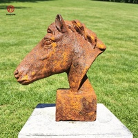 Statue de coq en fonte vintage, finition rouillée, ornement de jardin, 42 cm de hauteur, sculpture de coq en métal pour décoration extérieure