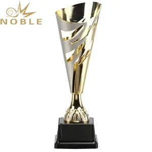 Trofeo de campeón de metal dorado y plateado de nuevo diseño