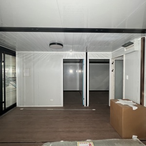 Petite <span class=keywords><strong>maison</strong></span> conteneur modulaire portable de luxe Offre Spéciale préfabriquée entièrement meublée 2 chambres à coucher appartement de grand-mère - Product Image 4