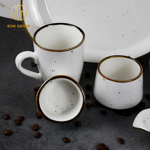 Tazze da tè di colore bianco fatte a mano del caffè dell'hotel del ristorante della porcellana di stile occidentale con la <span class=keywords><strong>tazza</strong></span> di ceramica moderna del caffè della linea dorata - Product Image 6