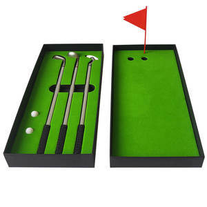 Mini Desktop Golfbal <span class=keywords><strong>Pen</strong></span> Gift Set Met Putting Green, Vlag, Golfclubs Pennen & Ballen - Product Image 1