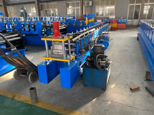 Machine de formage à froid de profilés légers entièrement automatique avec poinçonnage servo pour profilés métalliques sur mesure - Product Image 1