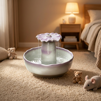 Fontaine à eau pour animaux de compagnie en céramique ronde en forme de feuille de lotus haut de gamme, distributeur automatique d'eau pour chat, filtration silencieuse