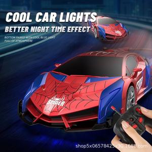 LASIVE Giocattoli 1:18 Telecomando di deformazione per <span class=keywords><strong>Auto</strong></span> <span class=keywords><strong>RC</strong></span> Una Chiave di Deformazione Robot Elettrico di Simulazione <span class=keywords><strong>Auto</strong></span> Modello di <span class=keywords><strong>Auto</strong></span> da Corsa per i Bambini - Product Image 4