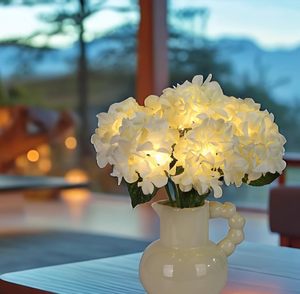Bouquet d'hortensias artificiels avec lumière LED, fleurs artificielles pour la maison, le bureau, les fêtes, les mariages, les anniversaires - Product Image 3