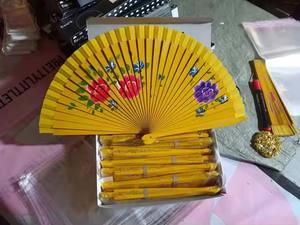 Éventail espagnol en bois peint à la main pour mariages, art populaire écologique, décoration intérieure, éventail poli pour femme pour exprimer l'amour - Product Image 4