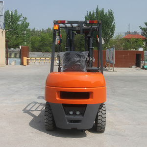 Chariot élévateur <span class=keywords><strong>tout</strong></span>-<span class=keywords><strong>terrain</strong></span> Topsense de haute qualité 3 tonnes 4 tonnes avec levage complet, 4x4 au prix d'usine en Chine - Product Image 3