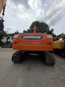 Excavateur DX225LC-9C Doosan d'occasion Machines de déménagement d'occasion de haute qualité à faible durée de travail à vendre - Product Image 4