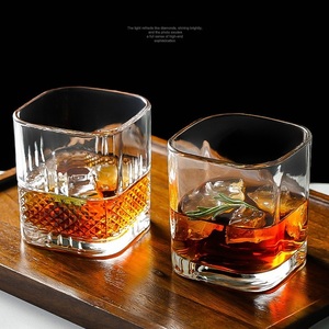 Vasos Cuadrados Transparentes para Whisky de 380 ml, Vasos de Vidrio para Whisky Estilo Old Fashioned, Vasos para Bar - Product Image 3
