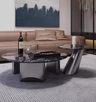 Table basse ronde moderne de luxe avec plateau en marbre, décor en métal, design moderne, meubles pour salon
