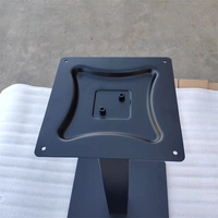 Table avec pieds en fer, revêtement en poudre, style minimaliste moderne, décoration de salon, meubles de style naturel, hôtel