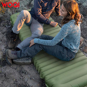 Matelas de camping gonflable léger et portable WOQI, rectangulaire, vert, en nylon 40D TPU, pour l'escalade et les activités de plein air - Product Image 1
