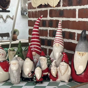 <span class=keywords><strong>Personnalisé</strong></span> Peint à la Main ODM Vintage Céramique Père Noël Décorations de Noël Intérieur Fabricant - Product Image 2
