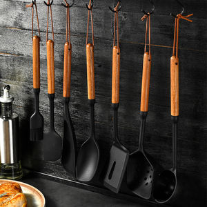 Trending Products Accesorios de cocina Juego de herramientas de cocina de silicona Utensilios de cocina Mango de madera Utensilios de cocina de silicona - Product Image 4
