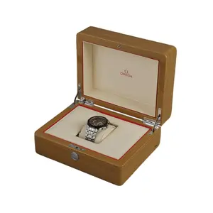 Regalo confezione singola custodia per orologio cuscino per orologio MDF impiallacciatura grano quadrato fatto a mano Logo personalizzato scatola per orologi in legno di lusso