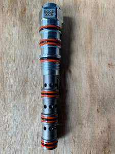 DCCD-XCN DCCDXCN DCCD XCN SUN HYDRAULICS製 オリジナル 4方向、2位置、パイロット制御、ディテント、方向制御弁カートリッジバルブ - Product Image 4