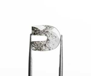 Diamante Cultivado en Laboratorio de 2.05 CT, 10.2x9.2mm, Corte Sal y Pimienta, Certificado IGI, Perforado con Láser, Forma de U, para Joyería - Product Image 4