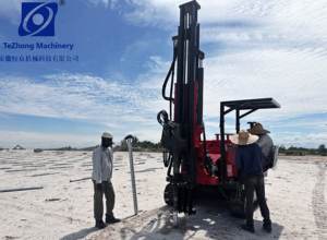 Controlador de pila solar multifuncional más vendido con componentes de motor de bomba de motor central para instalación de pila de tornillo de tierra - Product Image 6