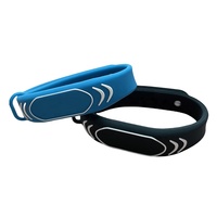 Bracelet en silicone étanche avec puce NFC passive inscriptible 13,56 MHz RFID pour accès