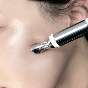 Ensemble V21 ExSolution Time Rewinder : Ampoule Solution Apaisante & Appareil pour Soins de la Peau Sensible, Soulagement des Rougeurs & Réparation de la Barrière Cutanée - Product Image 6