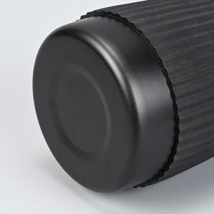 Pichet à mousser le lait, pichet à vapeur de lait de 420ml avec bec d'aigle, pichet à lait avec coussinets en silicone résistant à la chaleur - Product Image 3