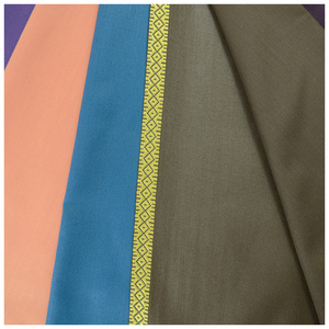 Tela Práctica de Viscosa y Poliéster Toyobo para Uniformes de Supermercados, Tiendas Minoristas y Vendedores - Product Image 2