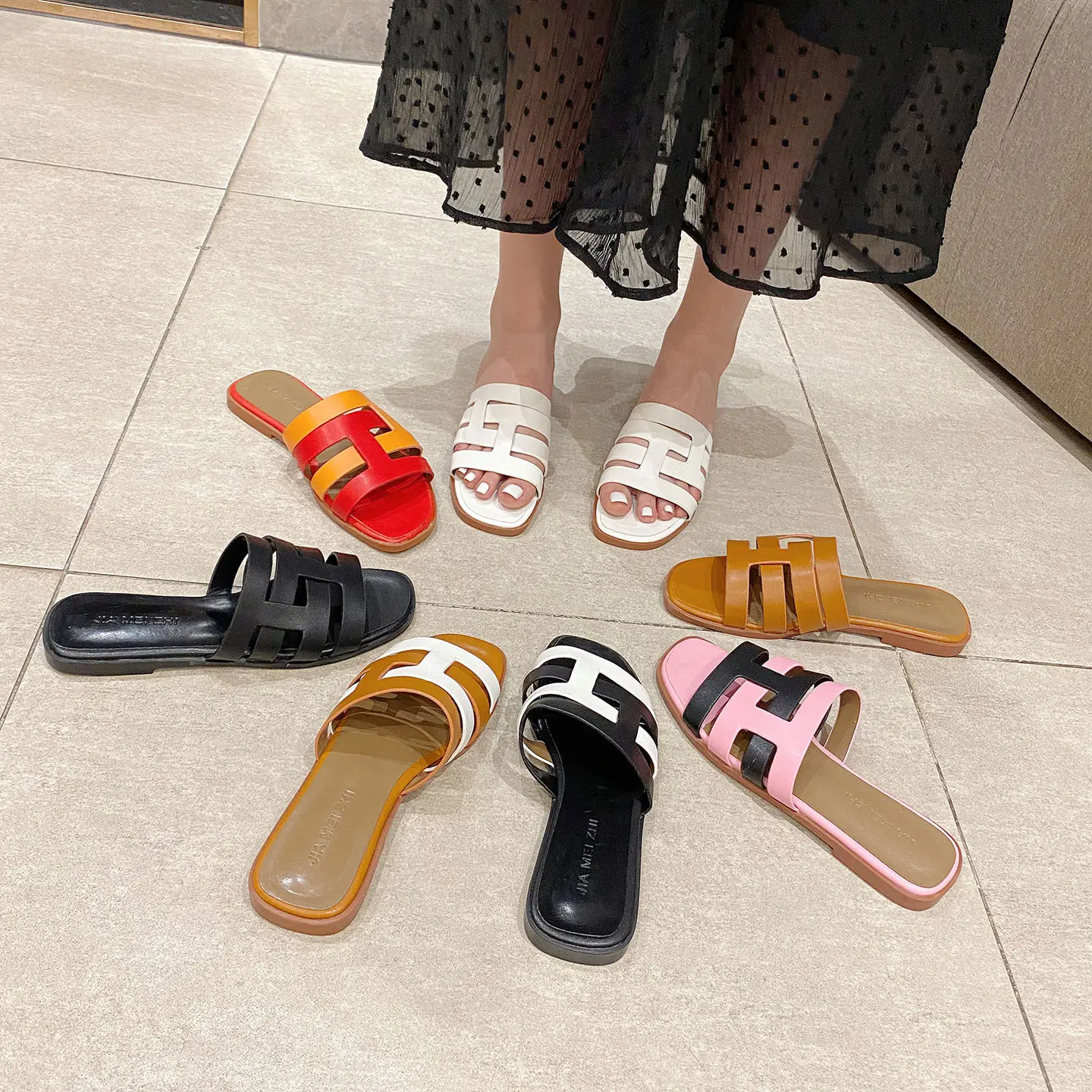LX-287 2021 hot selling fashion high quality hollow out pu leather slipper for women flat sandals beach slides
